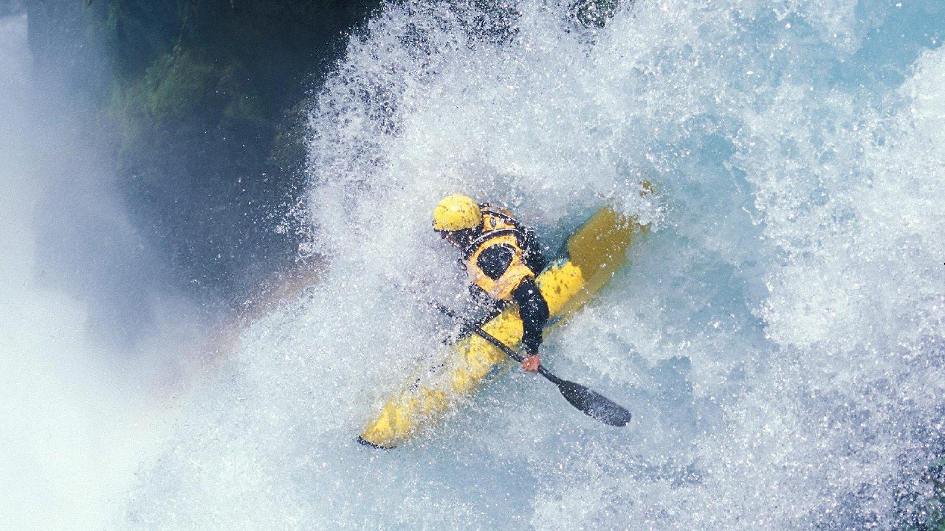 欧冠生死战!巴萨客场陷绝境,国米主场先进球不败神话再临
